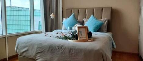 3 bedrooms, iron/ironing board, WiFi