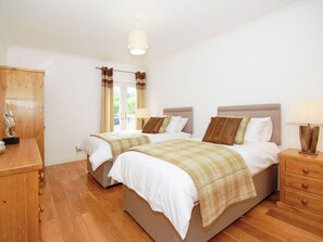 3 chambres, Wi-Fi gratuit, draps fournis