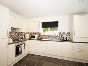 Geschirrspüler, Hochstuhl