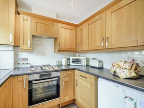 Cookware/dishes/utensils