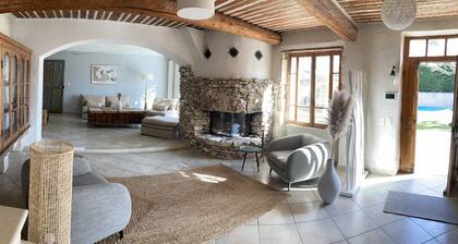 Mas au gout du jour in Luberon unforgettable