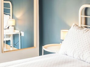 4 bedrooms, free WiFi, bed sheets