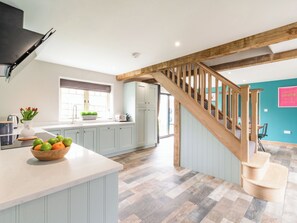 Geschirrspüler, Hochstuhl