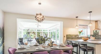 3 bedroom accommodation in Llanerfyl, near Welshpool
