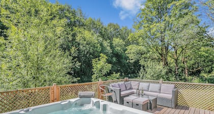 Waterside Lodge Four - UK36706