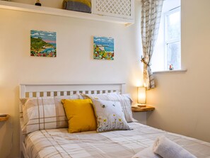 1 bedroom, free WiFi, bed sheets - 1 bedroom accommodation in Helston, near Helston and the Lizard Peninsula (Helston, near Helston and the Lizard Peninsula)