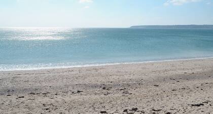 1 bedroom accommodation in Helston, near Helston and the Lizard Peninsula