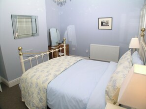 2 bedrooms, free WiFi, bed sheets - 2 bedroom accommodation in Mytholmroyd near Hebden Bridge (Mytholmroyd near Hebden Bridge)