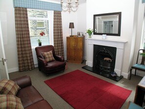 Living area - 2 bedroom accommodation in Mytholmroyd near Hebden Bridge (Mytholmroyd near Hebden Bridge)