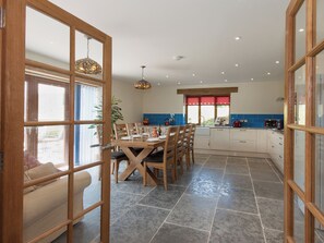 Dining - Manor Barn, Blackdown Farm (Blackawton)