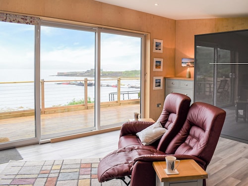 Cosy cabin in a secluded and tranquil spot on the Isle of Skye.