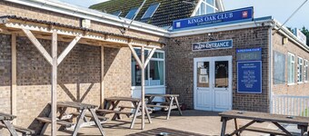 Rainbow Bungalow 1 - UK39809