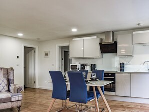 Dishwasher - 2 bedroom accommodation in Liskeard (Liskeard)