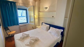 2 bedrooms, iron/ironing board, free WiFi, bed sheets - Lamberti - One Bedroom Apartment, Sleeps 2 (Firenze)