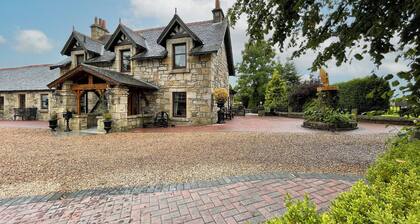 Tennox Farm House - UK36254