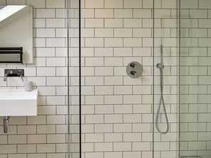 Towels - A perfect base for couples to explore everything Yorkshire has to offer. (Knaresborough)