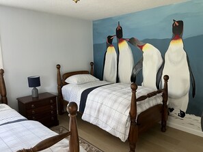 3 dormitorios, escritorio, tabla de planchar con plancha y wifi gratis