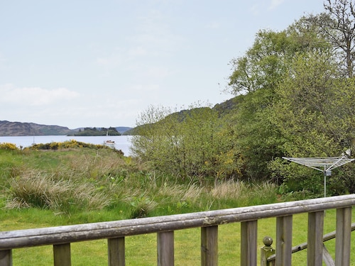 2 bedroom accommodation in Colintraive, Argyll