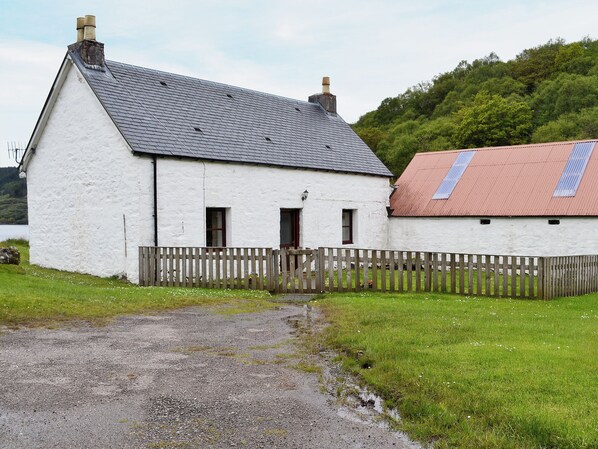 Exterior - 2 bedroom accommodation in Colintraive, Argyll (Colintraive, Argyll)