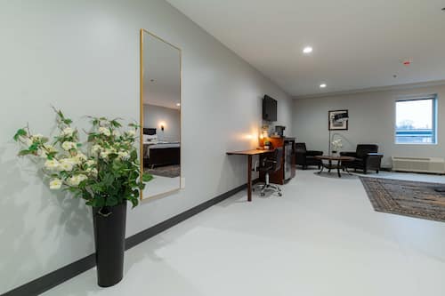 Blackout drapes, soundproofing, iron/ironing board, free WiFi