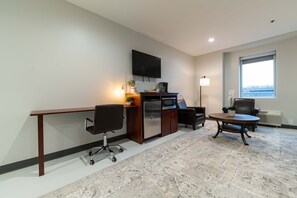 Verduisterende gordijnen, geluiddichte muren