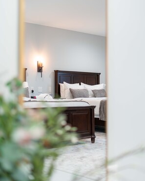 Deluxe Double Room | Blackout drapes, soundproofing, iron/ironing board, free WiFi
