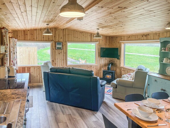 Living area - Langston Farm Chalet (Okeford Fitzpaine, near Blandford Forum)