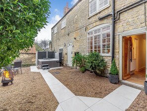 Terrace/patio - 1 bedroom accommodation in Nettleham (Nettleham)