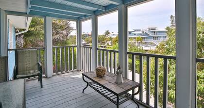 Eclectic North end AMI home with Private pool on Canal!