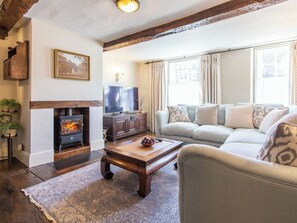 TV - 3 bedroom accommodation in Ludlow (Ludlow)
