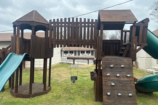 Children's play area - outdoor
