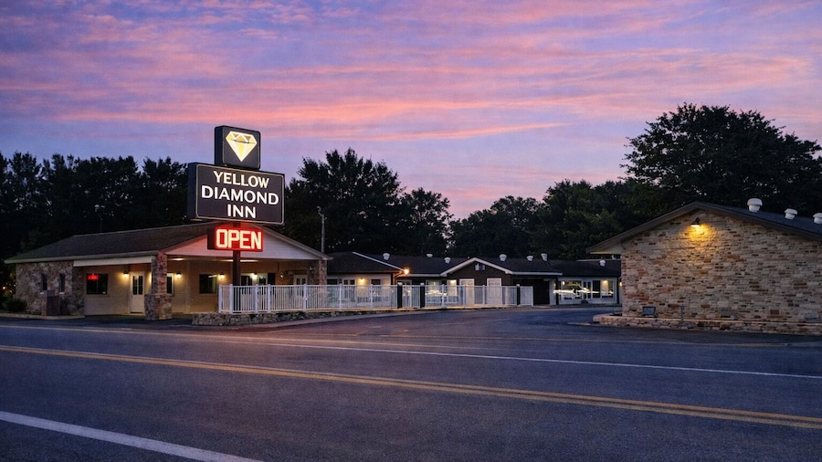 Yellow Diamond Inn