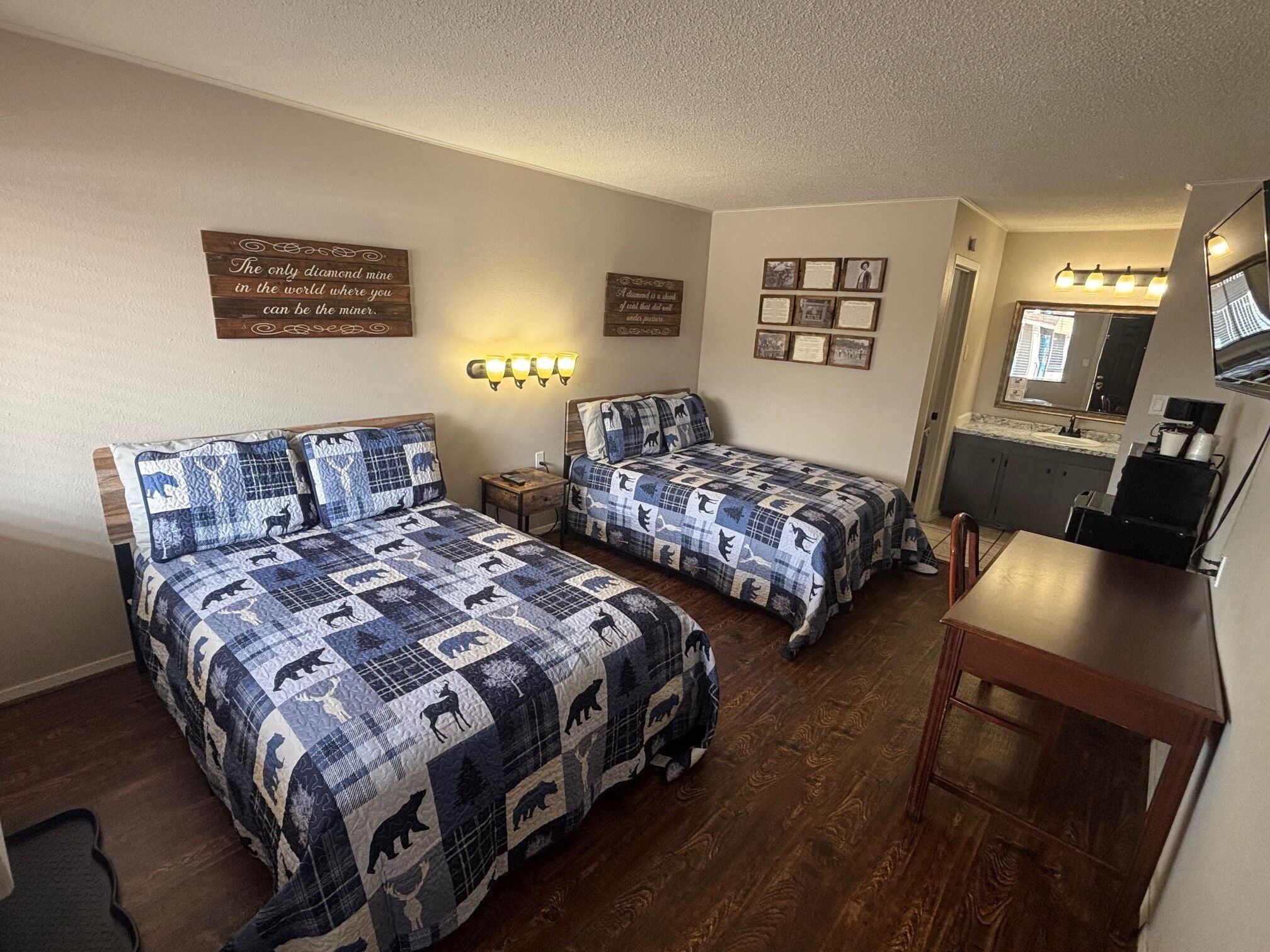 Individually decorated, individually furnished, free WiFi, bed sheets