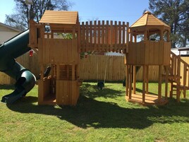 Área de juegos infantiles al aire libre