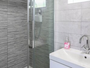 Hair dryer, towels - Penally Heights Annex (Penally, near Tenby)
