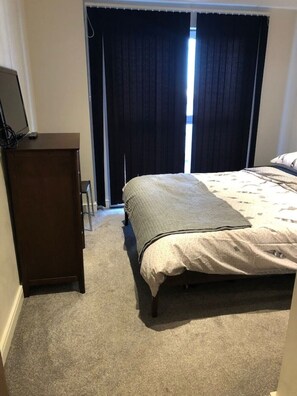 1 dormitorio, tabla de planchar con plancha, wifi gratis y ropa de cama