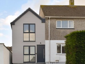 Exterior - 2 bedroom accommodation in Padstow (Padstow)