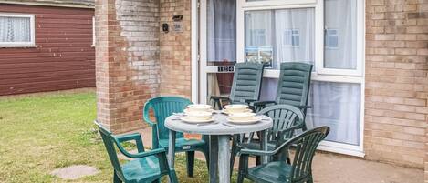 屋外ダイニングエリア