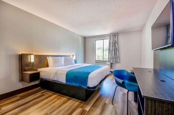 Blackout drapes, WiFi, bed sheets - Motel 6 Jeffersonville, In - Louisville (Clarksville)