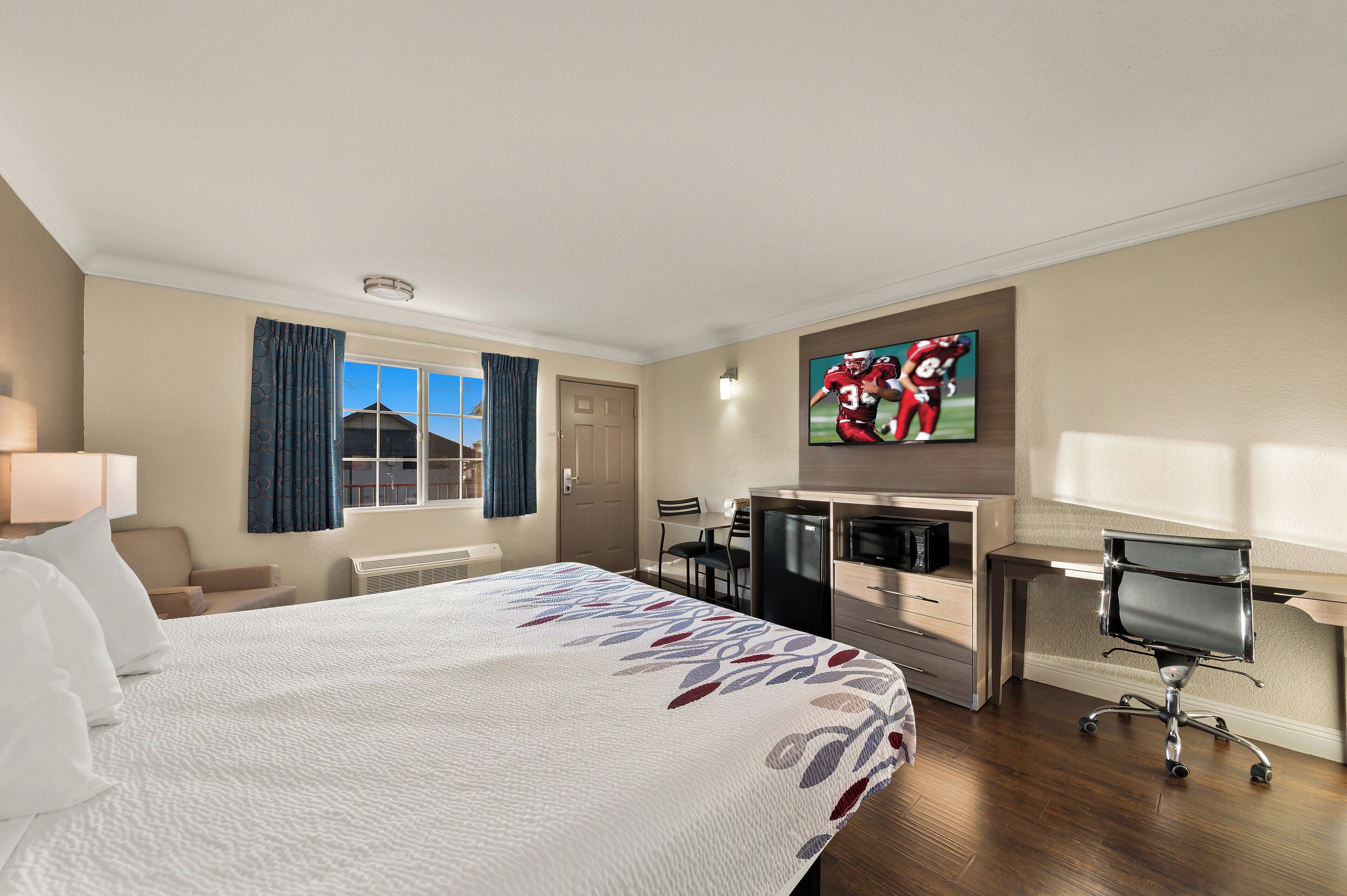 Rom – superior, 1 kingsize-seng, røyk | Wi-fi og sengetøy