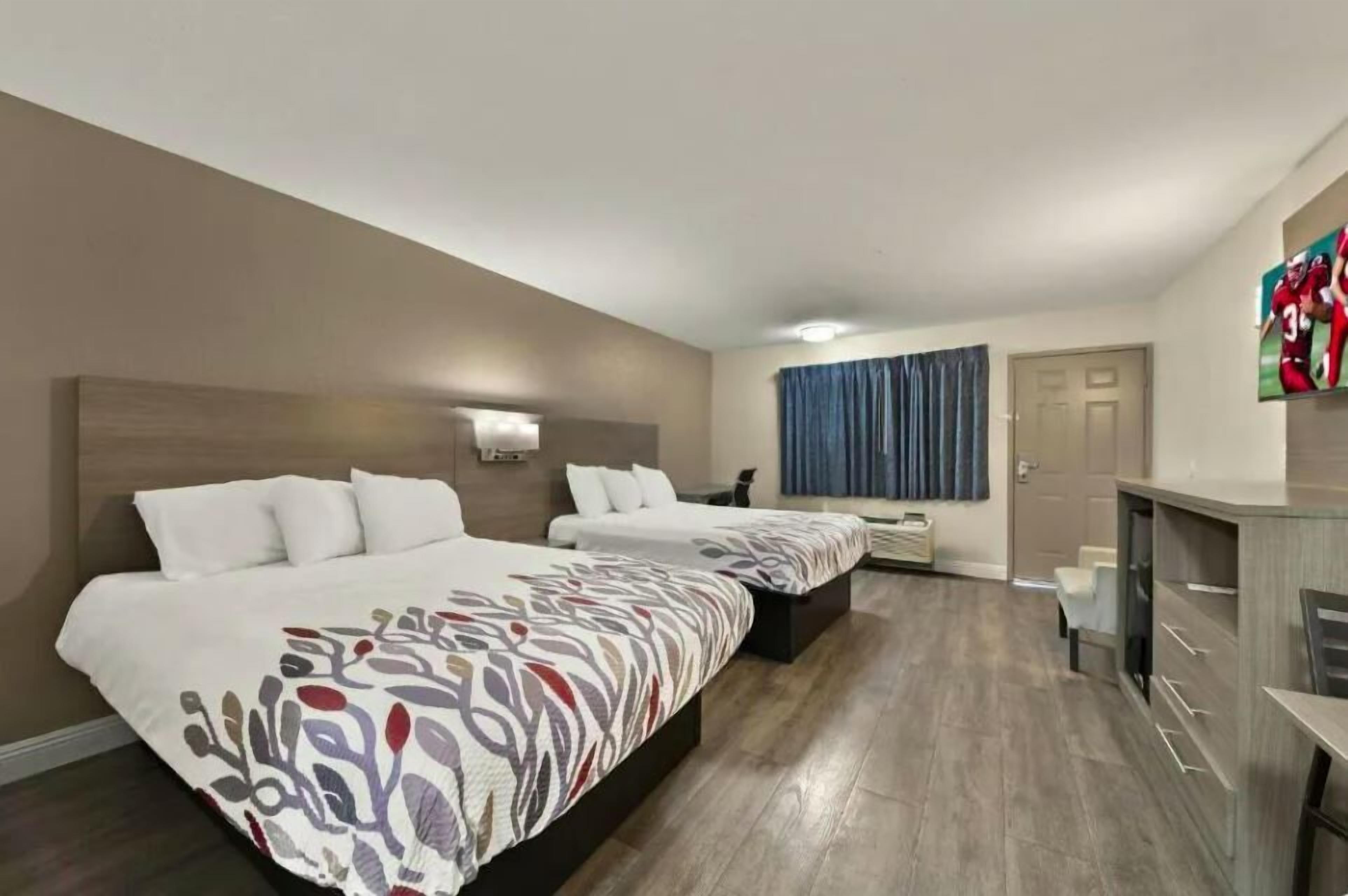 WiFi, bed sheets