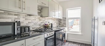 Sea View Apartment Two - UK36847