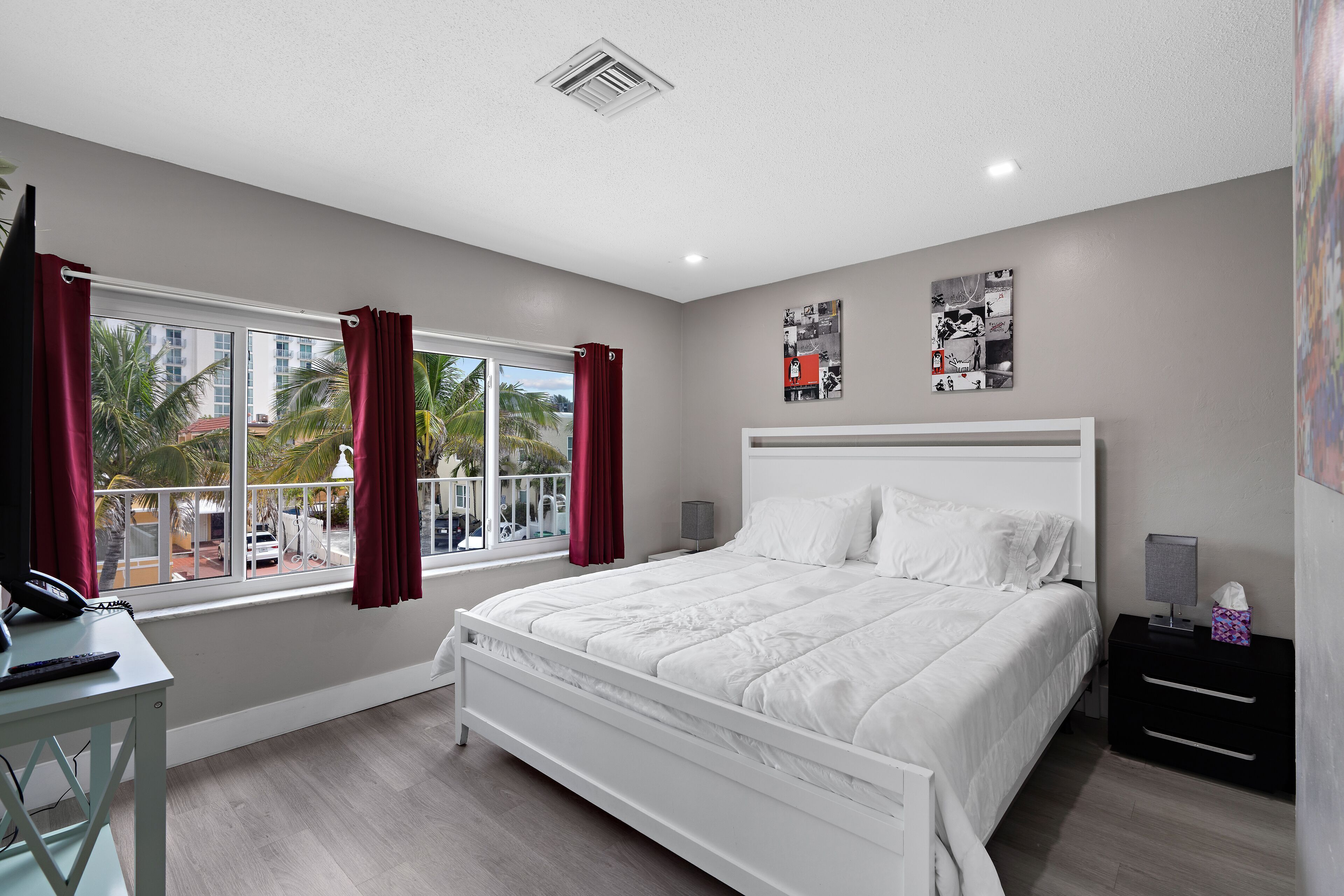 Egyptian cotton sheets, premium bedding, down duvets, in-room safe