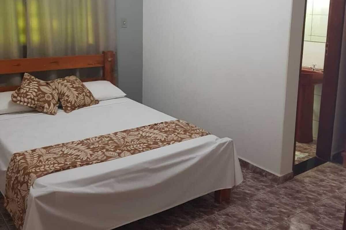 Basic Double Room | WiFi (free), bed sheets