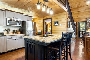 Fridge, microwave, oven, stovetop - Creekside Cabin with Hot Tub. Walking distance to the New Casino! (Broken Bow)