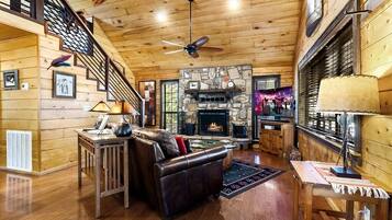 Smart TV, fireplace, DVD player