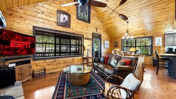 Smart TV, fireplace, DVD player