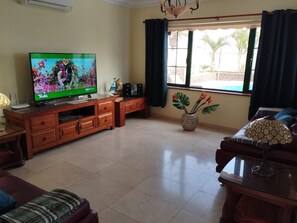 Smart TV, stereo - Beautiful villa with private pool in Playa Blanca (Playa Blanca)