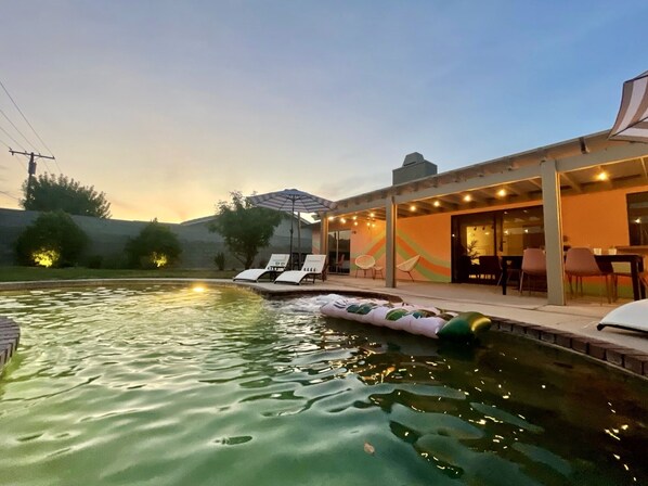 Piscine extérieure, piscine chauffée