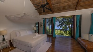 6 quartos, ferros/tábuas de passar roupa, Wi-Fi de cortesia
